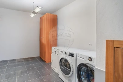 Moradia T4 para Venda em Mafamude e Vilar do Paraíso