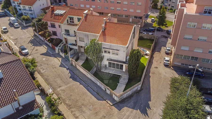Moradia T4 para Venda em Mafamude e Vilar do Paraíso Foto 41