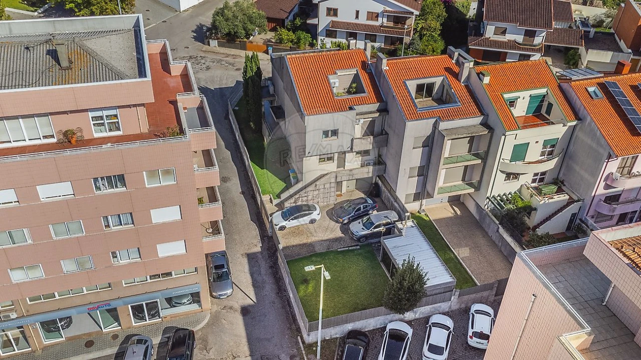 Moradia T4 para Venda em Mafamude e Vilar do Paraíso Foto 42