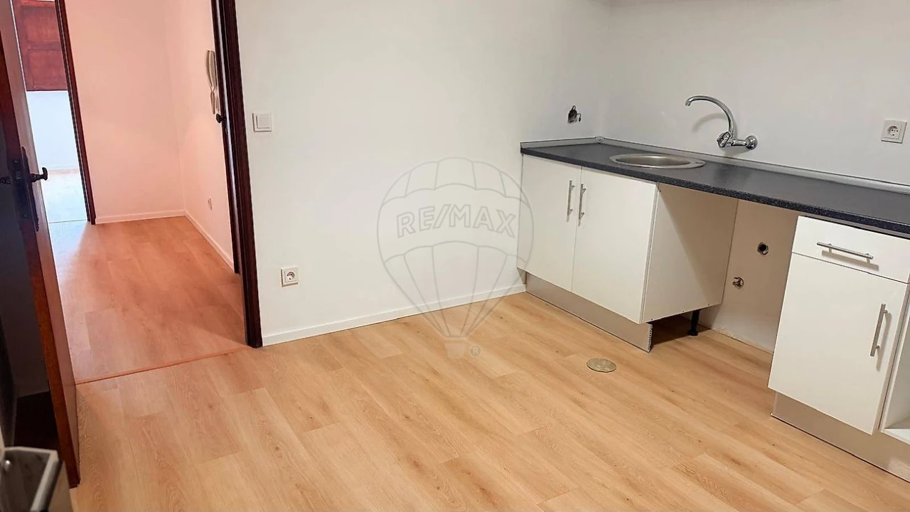 Apartamento T2 para Venda em Constance Foto 1