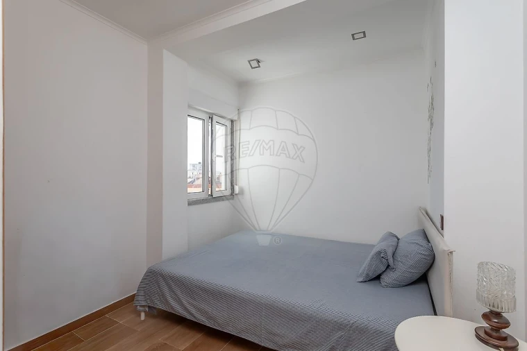 Apartamento T2 para Venda em Mina de Água Foto 7