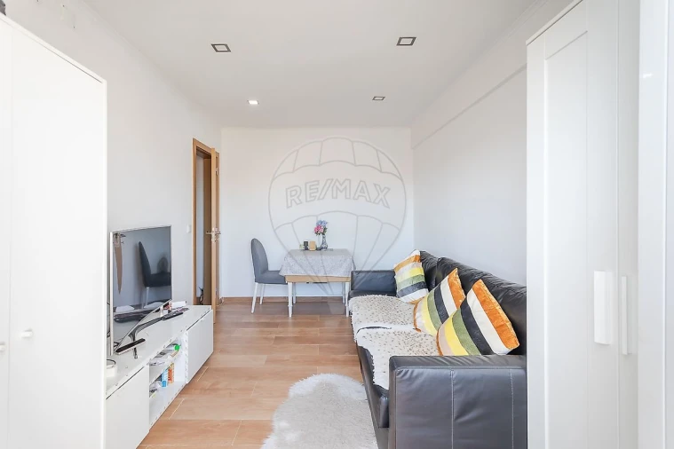 Apartamento T2 para Venda em Mina de Água Foto 2