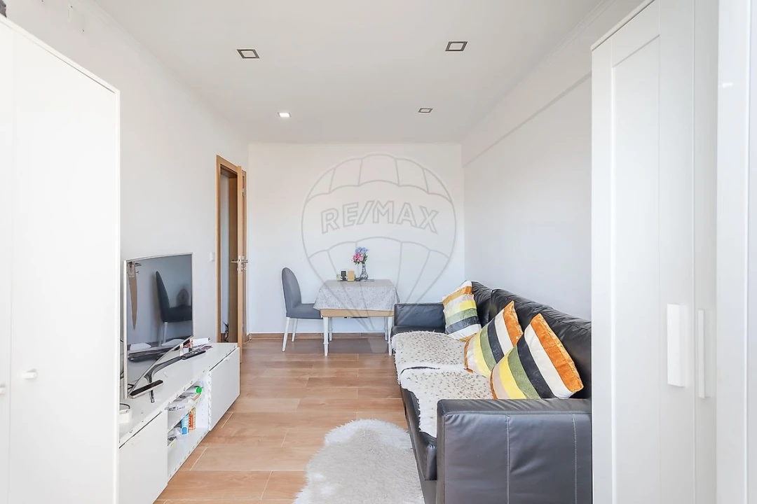 Apartamento T2 para Venda em Mina de Água Foto 2
