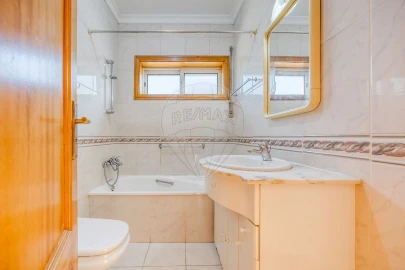Apartamento T2 para Arrendamento em Alfena