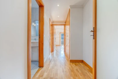Apartamento T2 para Arrendamento em Alfena