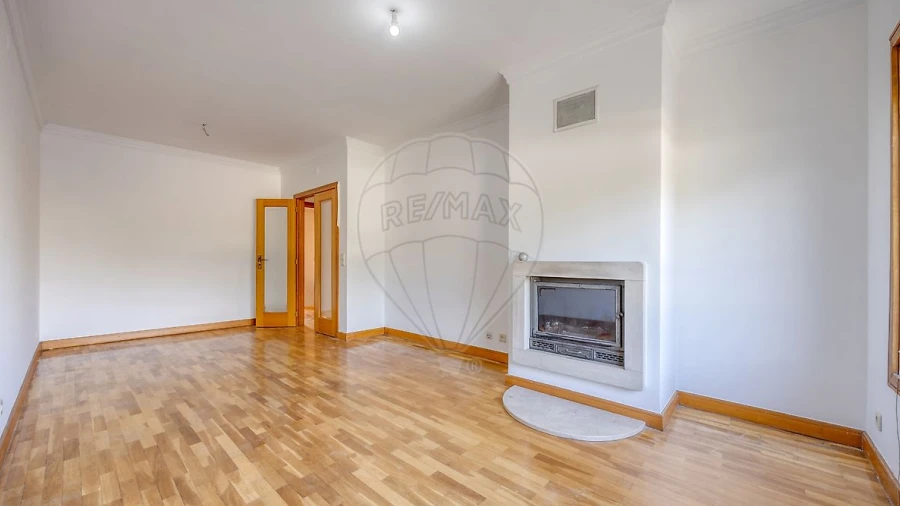Apartamento T2 para Arrendamento em Alfena