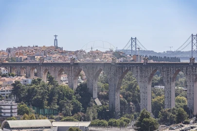 Apartamento T4 para Arrendamento em Campolide