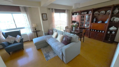 Apartamento T3 para Venda em Caparica e Trafaria