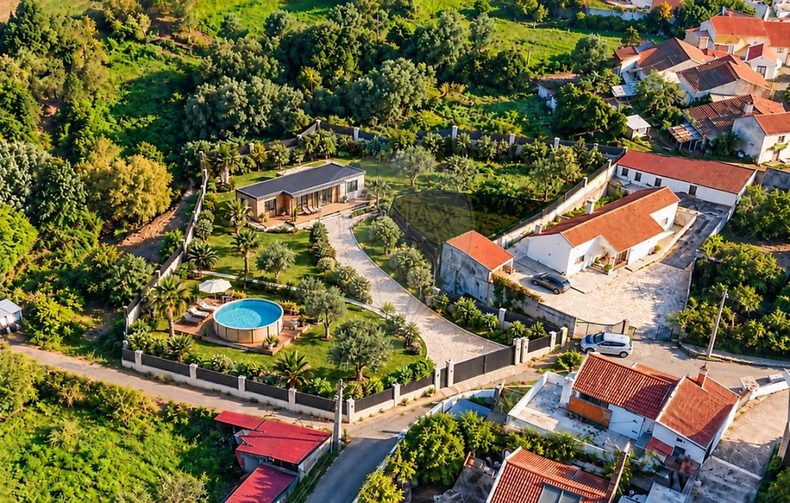 Terreno para Venda em Venda do Pinheiro e Santo Estêvão das Galés Foto 1