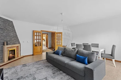Apartamento T3 para Venda em Santa Iria de Azoia, São João da Talha e Bobadela