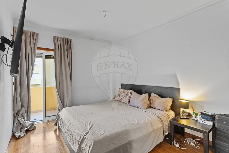 Apartamento T3 para Venda em Santa Iria de Azoia, São João da Talha e Bobadela Foto 25