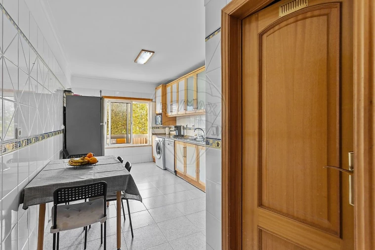 Apartamento T3 para Venda em Santa Iria de Azoia, São João da Talha e Bobadela Foto 15