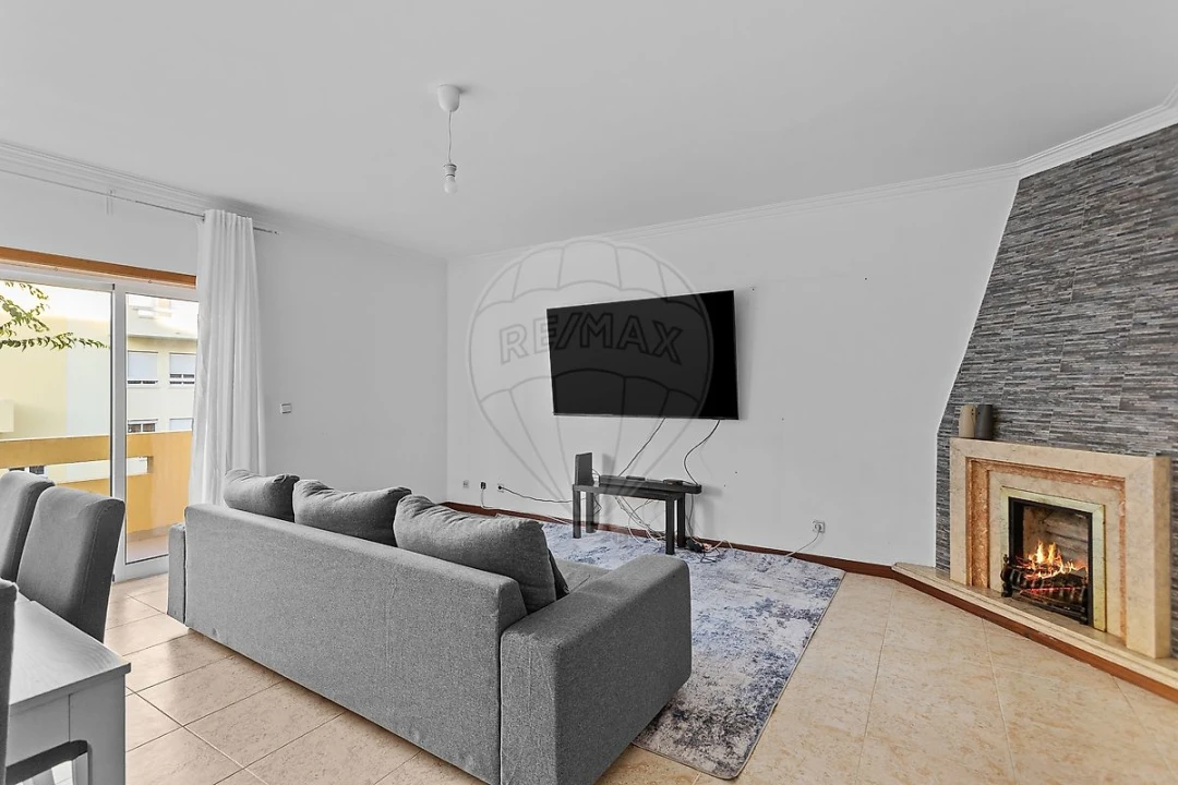 Apartamento T3 para Venda em Santa Iria de Azoia, São João da Talha e Bobadela Foto 13