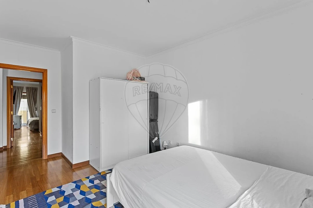 Apartamento T3 para Venda em Santa Iria de Azoia, São João da Talha e Bobadela Foto 22
