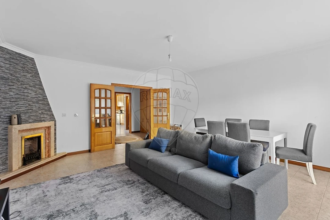 Apartamento T3 para Venda em Santa Iria de Azoia, São João da Talha e Bobadela Foto 8