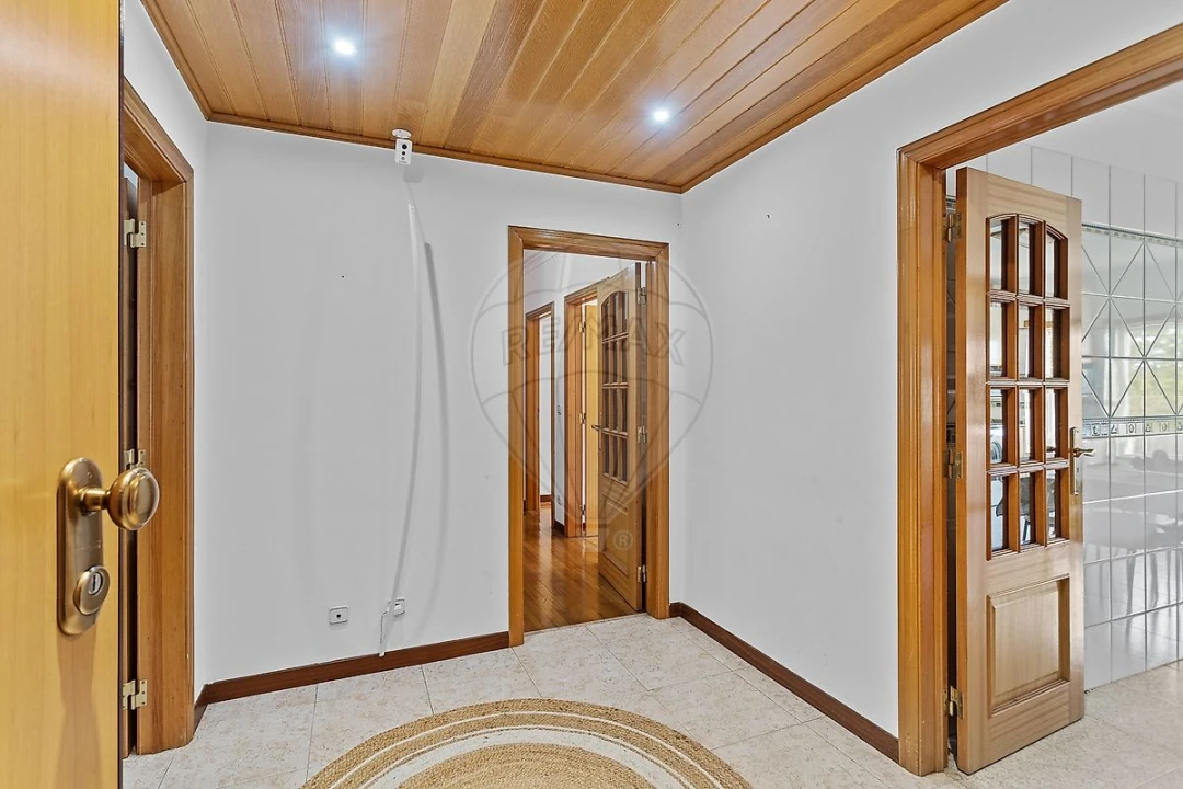 Apartamento T3 para Venda em Santa Iria de Azoia, São João da Talha e Bobadela Foto 18