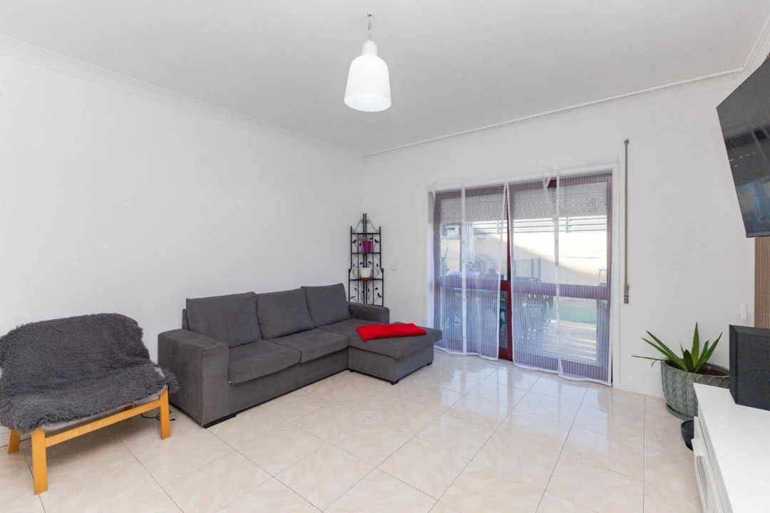 Apartamento T2 para Venda em Vilar de Andorinho Foto 11