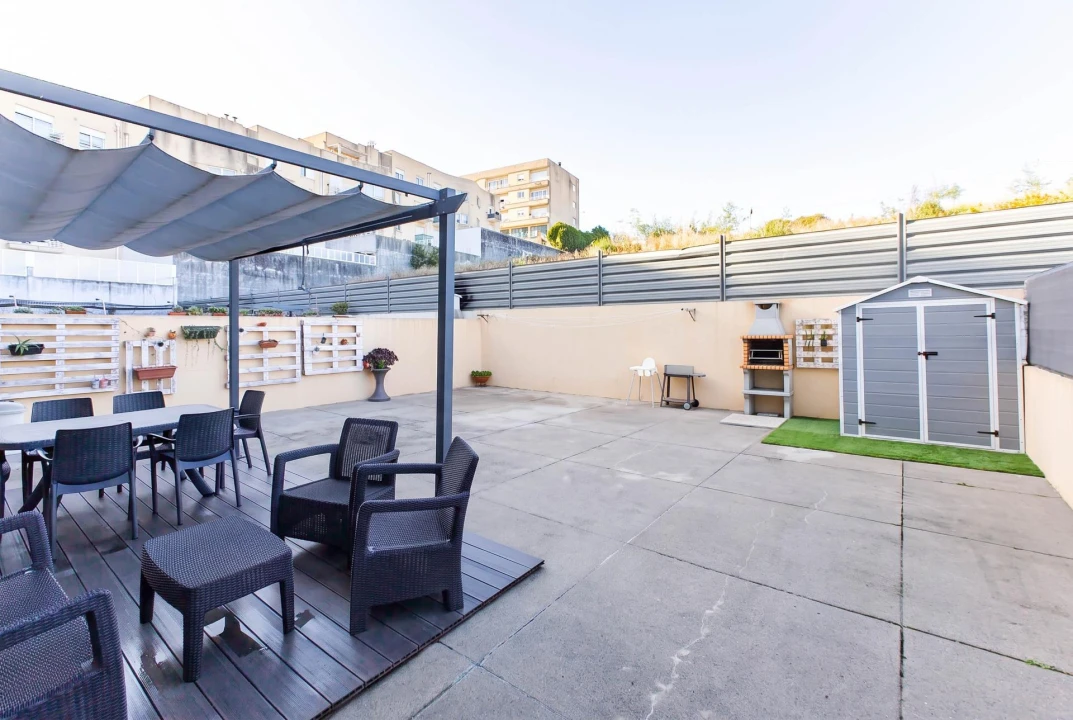 Apartamento T2 para Venda em Vilar de Andorinho Foto 18