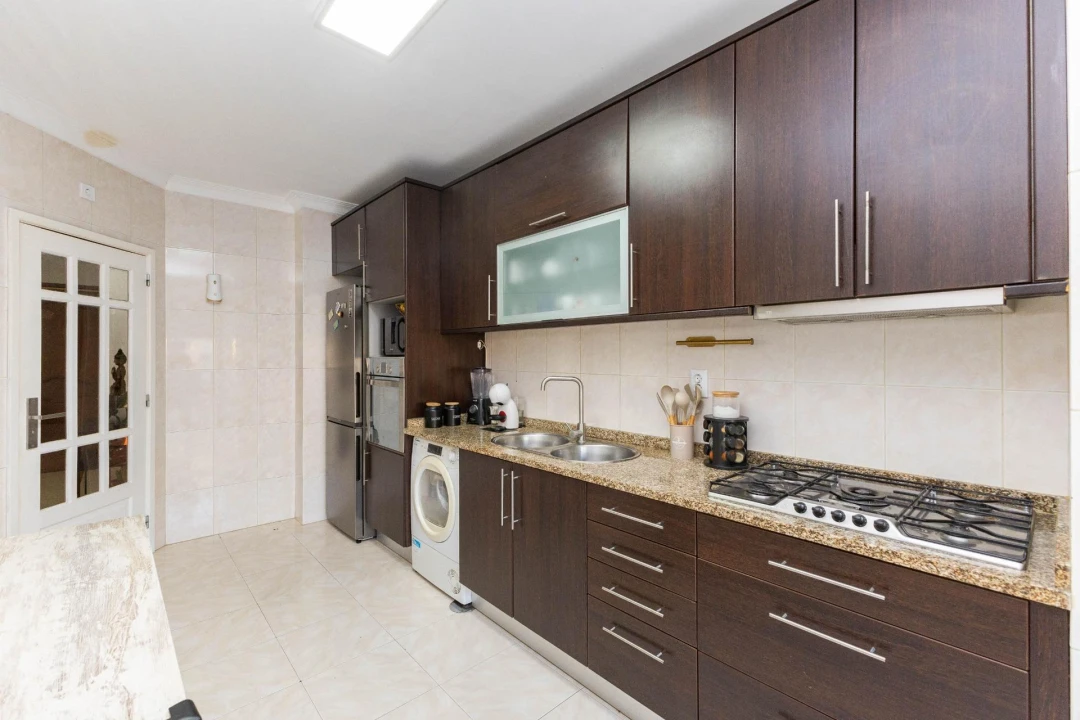 Apartamento T2 para Venda em Vilar de Andorinho Foto 7