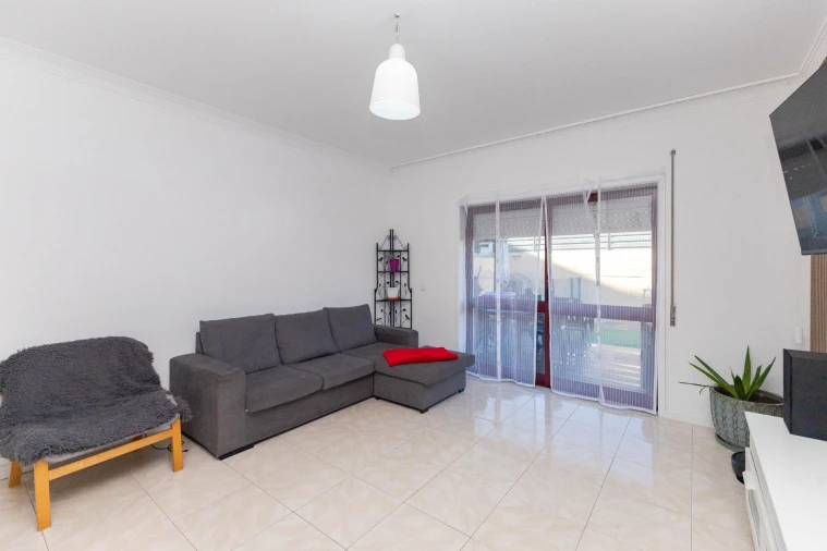 Apartamento T2 para Venda em Vilar de Andorinho Foto 11