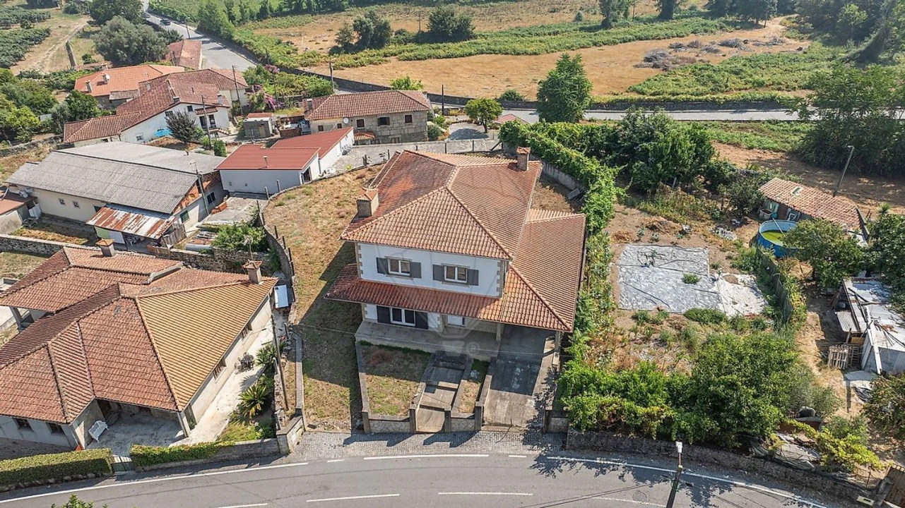 Moradia T4 para Venda em Adaufe Foto 11