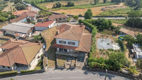 Moradia T4 para Venda em Adaufe