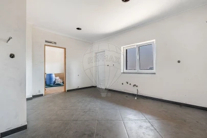Moradia T4 para Venda em Adaufe