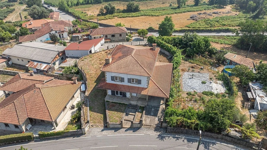 Moradia T4 para Venda em Adaufe Foto 11