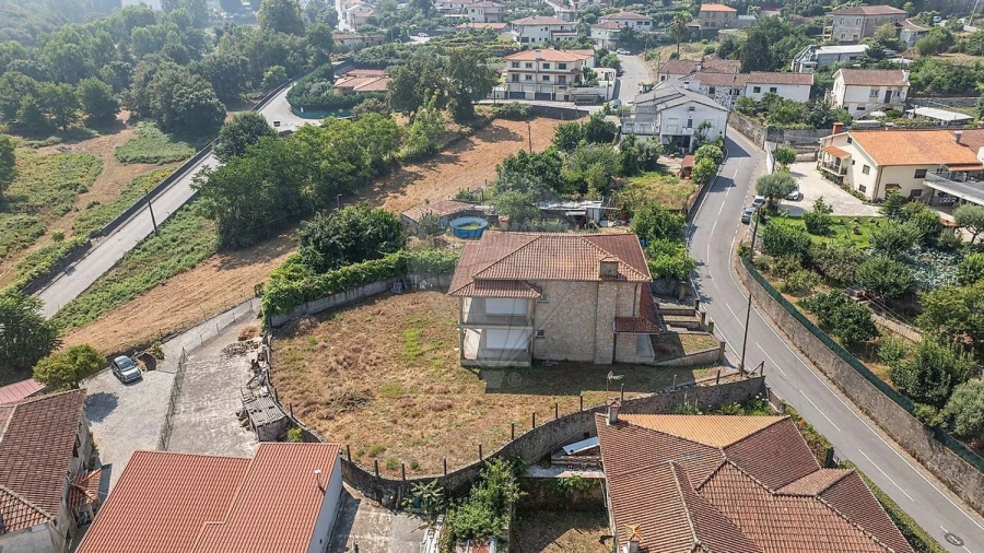 Moradia T4 para Venda em Adaufe Foto 8