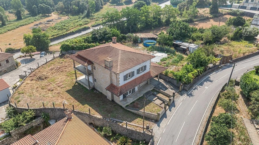 Moradia T4 para Venda em Adaufe