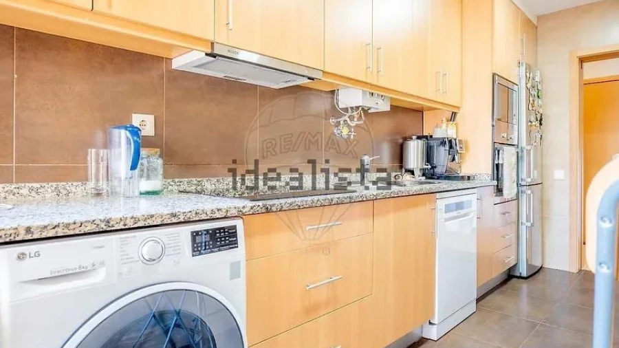 Apartamento T3 para Venda em Póvoa de Varzim, Beiriz e Argivai