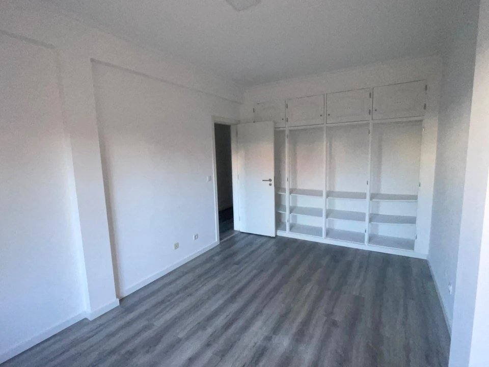 Apartamento T3 para Venda em Quinta do Conde Foto 13