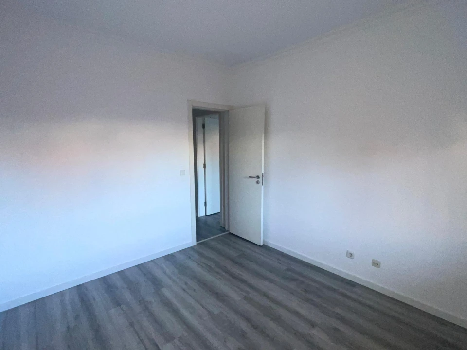 Apartamento T3 para Venda em Quinta do Conde Foto 22