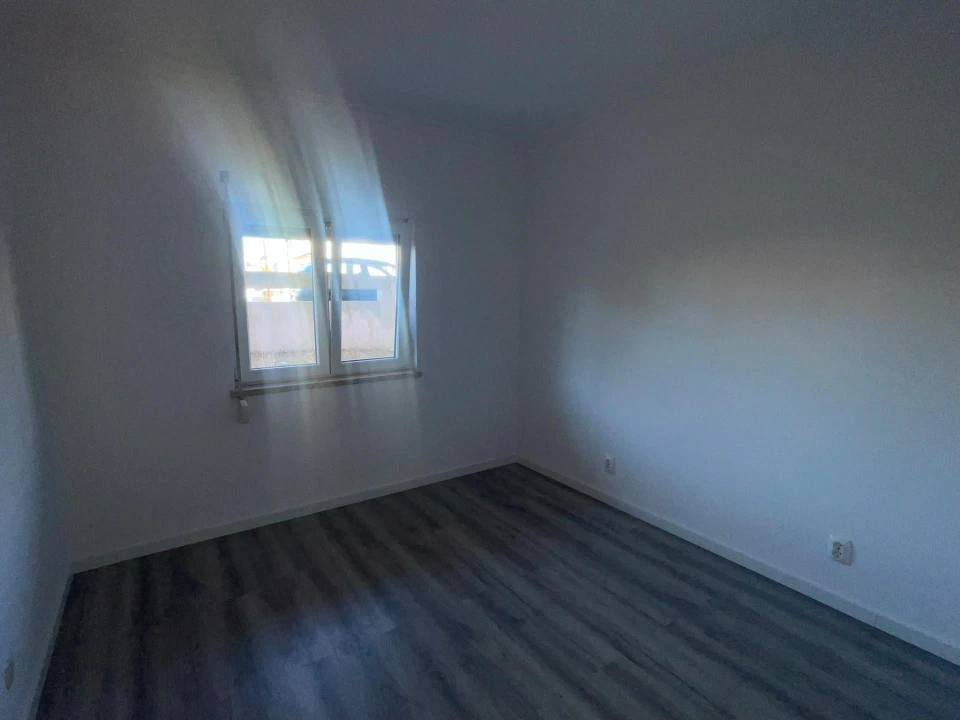 Apartamento T3 para Venda em Quinta do Conde Foto 23