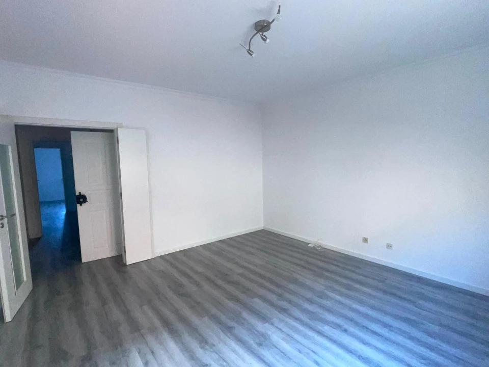 Apartamento T3 para Venda em Quinta do Conde Foto 9