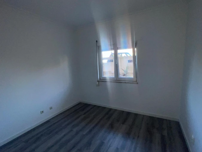 Apartamento T3 para Venda em Quinta do Conde Foto 17