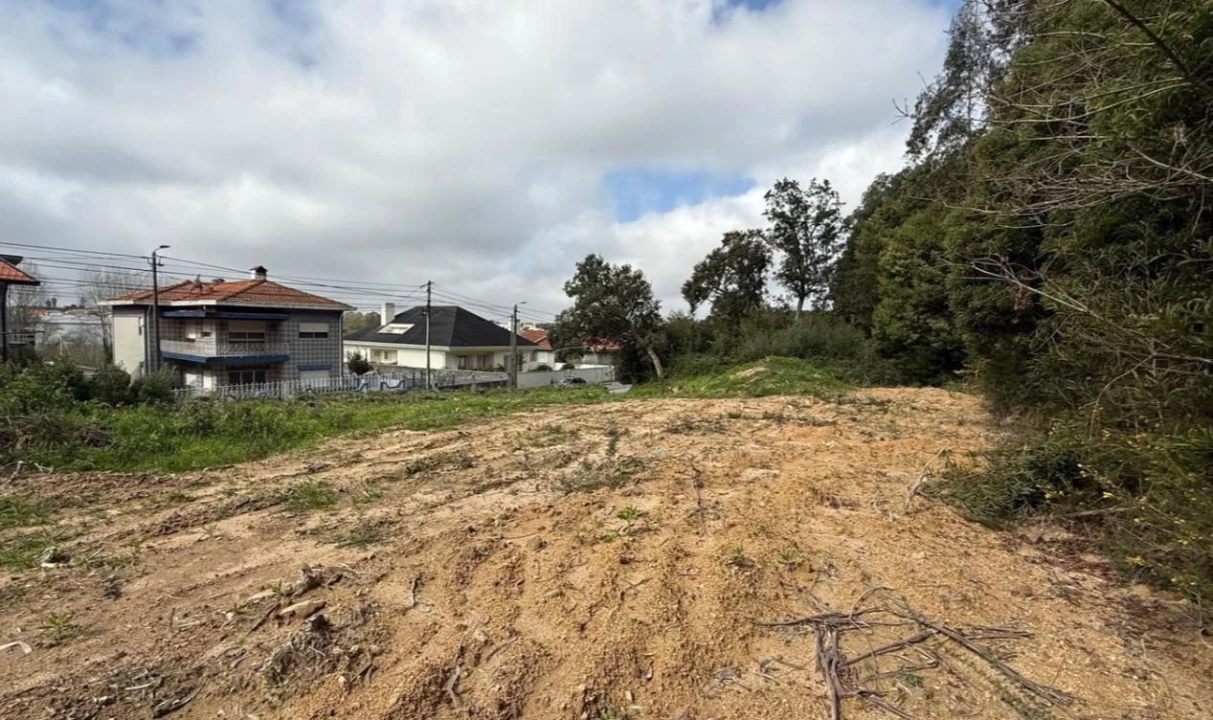 Terreno para Venda em Serzedo e Perosinho Foto 1