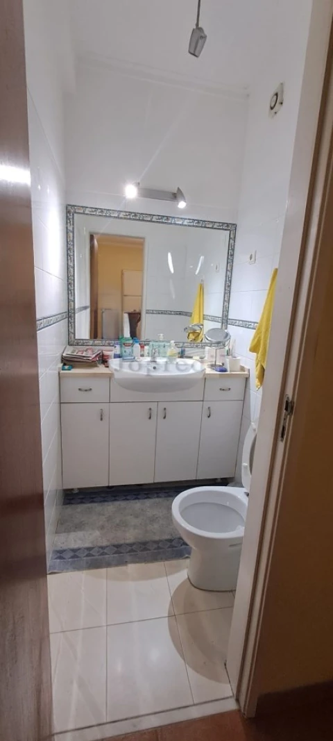 Apartamento T3 para Venda em Oeiras e São Julião da Barra, Paço de Arcos e Caxias