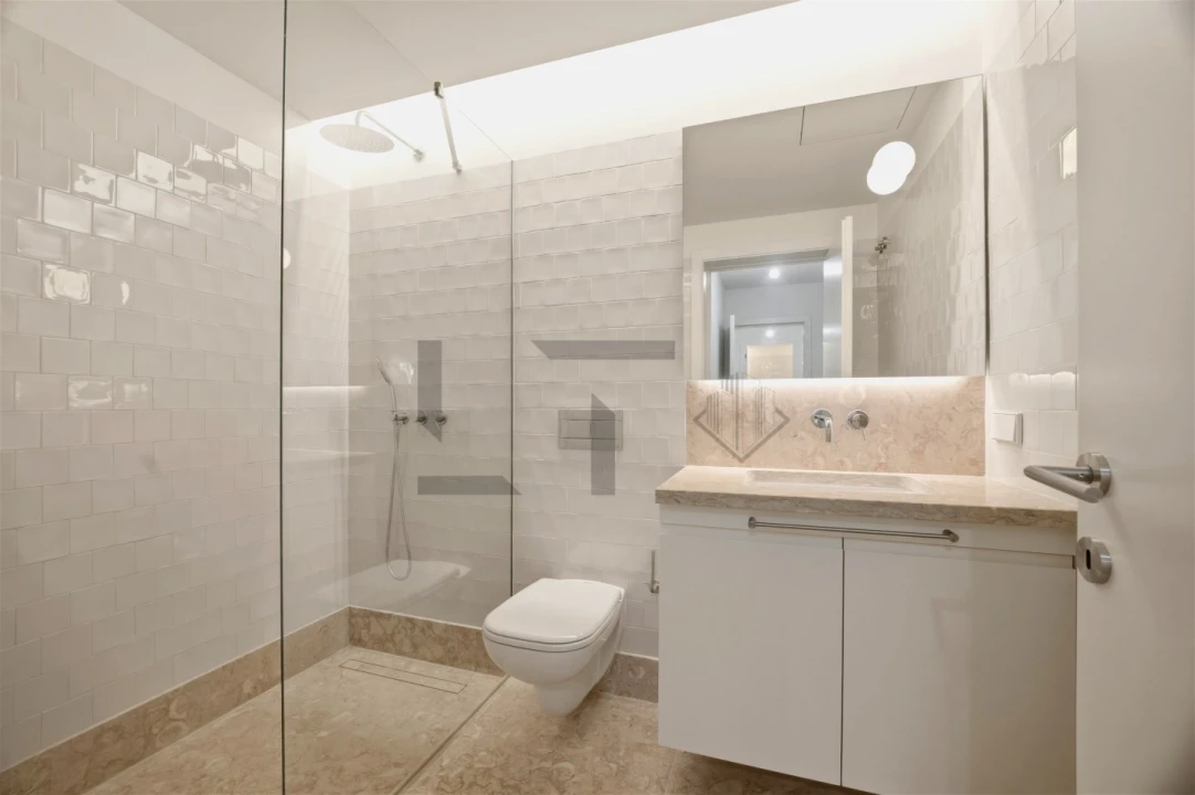 Apartamento T3 para Venda em Santo António Foto 10