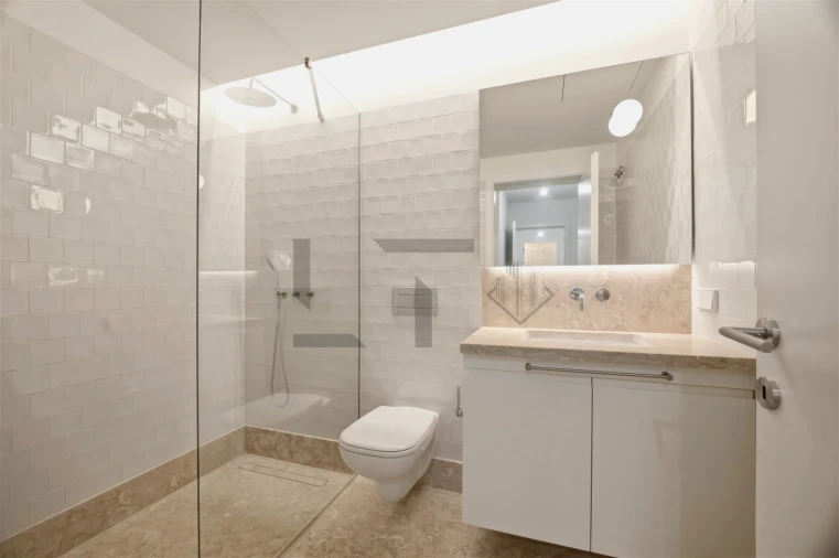 Apartamento T3 para Venda em Santo António Foto 10