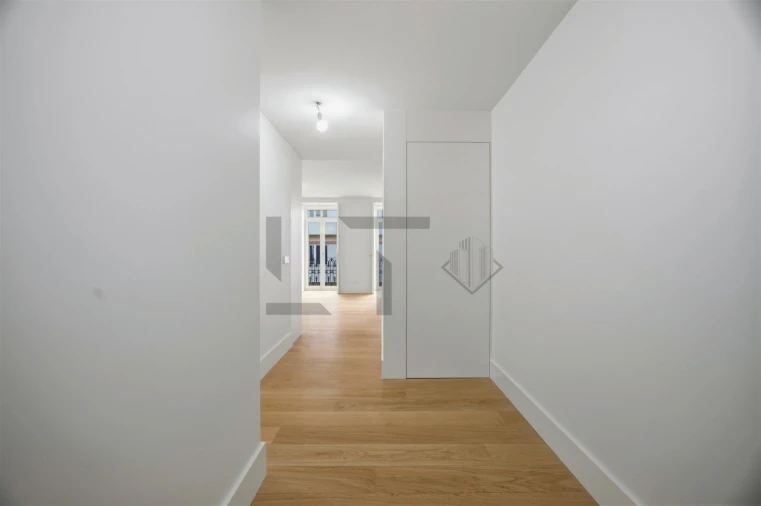 Apartamento T2 para Venda em Santo António Foto 7