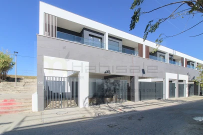 Moradia T4 para Venda em Caparica e Trafaria