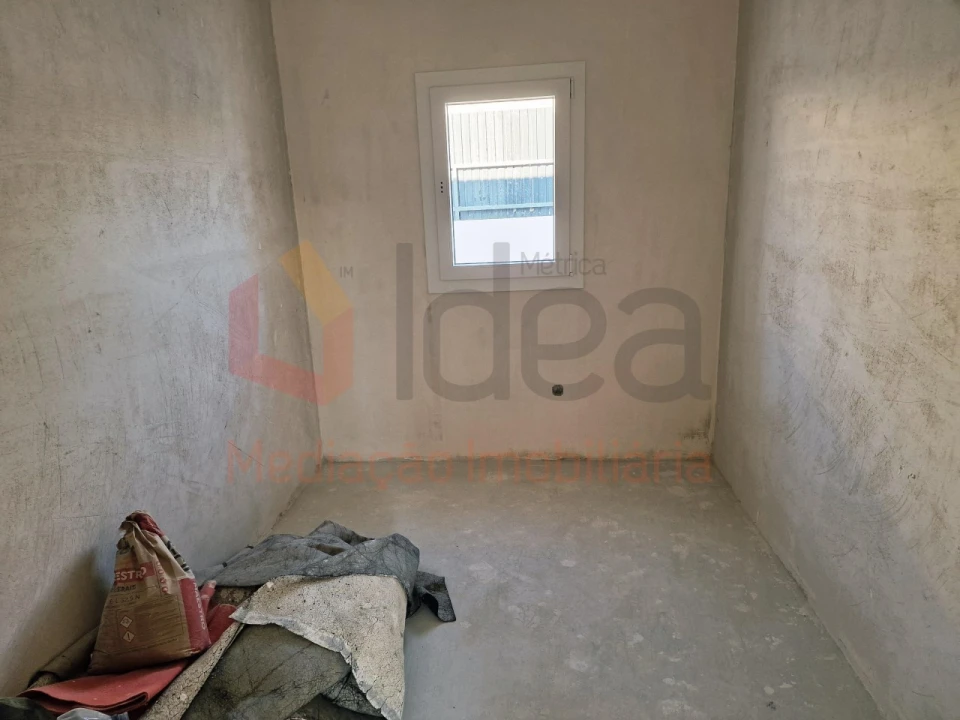 Moradia T3 para Venda em Fernao Ferro Foto 35