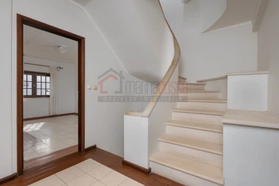 Moradia T5 para Venda em Peniche