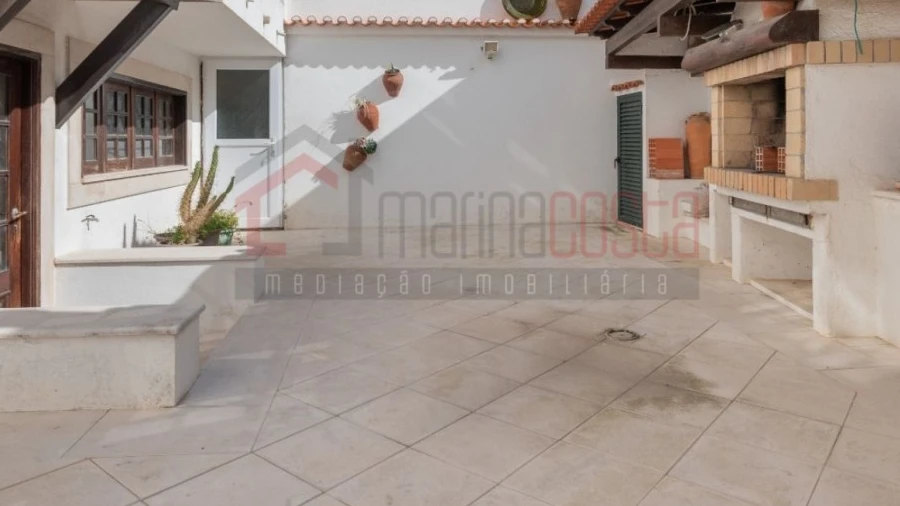 Moradia T5 para Venda em Peniche