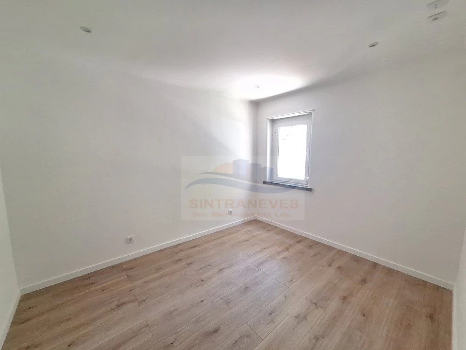Apartamento T3 para Venda em Venteira Foto 5