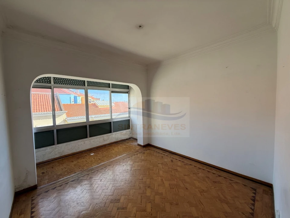 Apartamento T2 para Venda em Falagueira-Venda Nova Foto 2