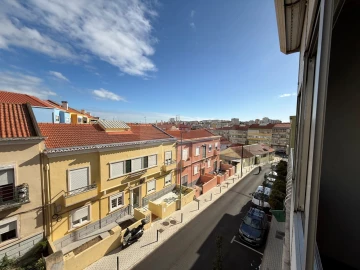 Apartamento T2 para Venda em Falagueira-Venda Nova