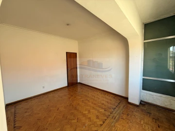 Apartamento T2 para Venda em Falagueira-Venda Nova