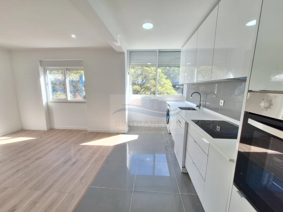 Apartamento T2 para Venda em Venteira Foto 12